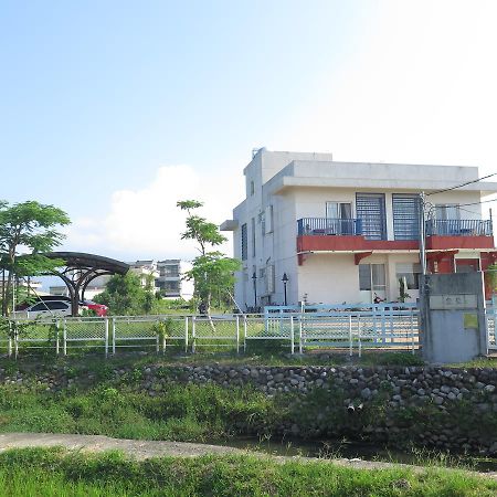 Chaopingjia Fengge Guesthouse 우지에 외부 사진