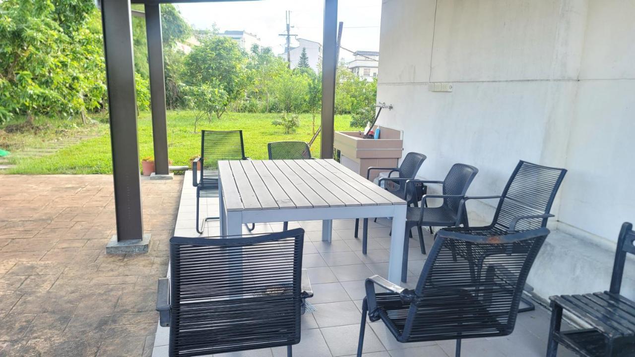 Chaopingjia Fengge Guesthouse 우지에 외부 사진