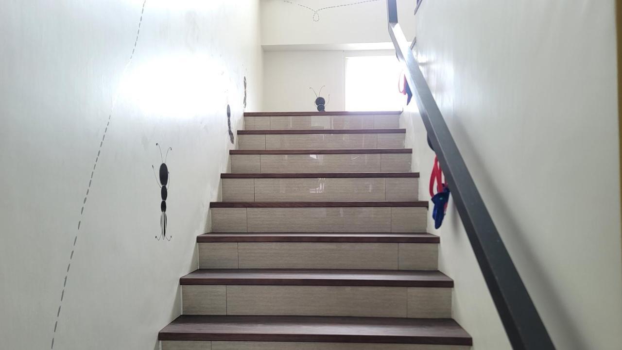 Chaopingjia Fengge Guesthouse 우지에 외부 사진