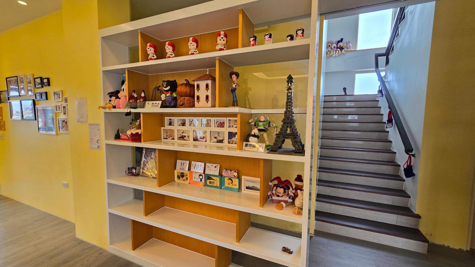 Chaopingjia Fengge Guesthouse 우지에 외부 사진