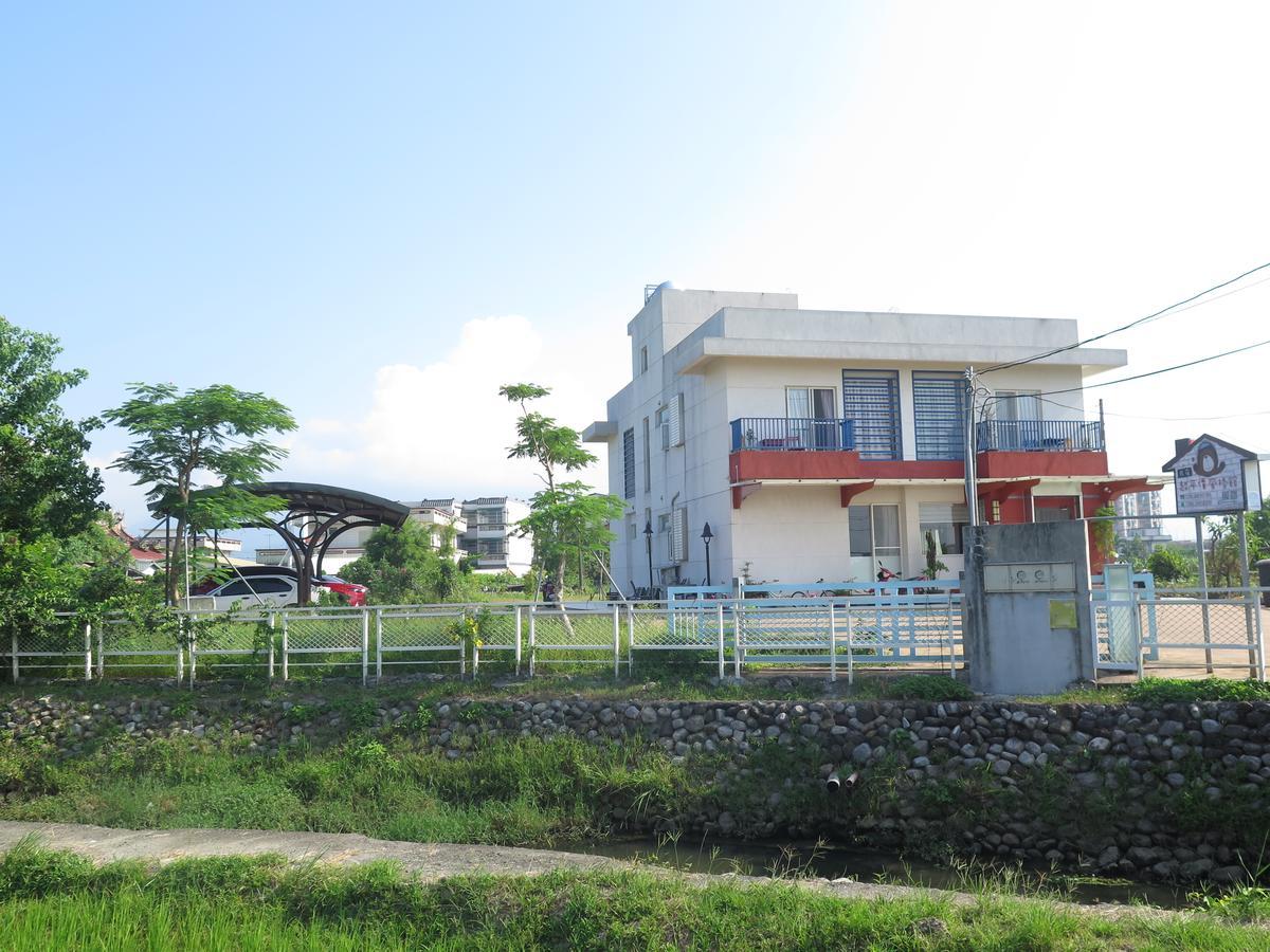 Chaopingjia Fengge Guesthouse 우지에 외부 사진
